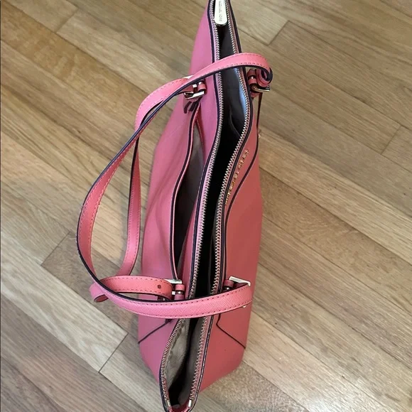 Michael Kors Pre Loved Coral Tote - Picture 5 of 9
